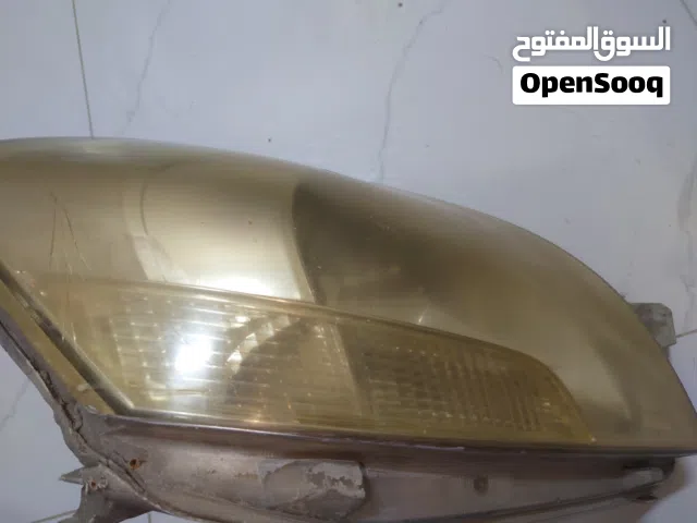 toyata Yaris headlight 2008 model right side