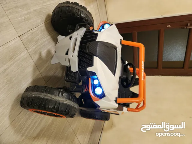 Premium Self-Drive Toy Truck – Music, Lights & Automatic Swing Mode!