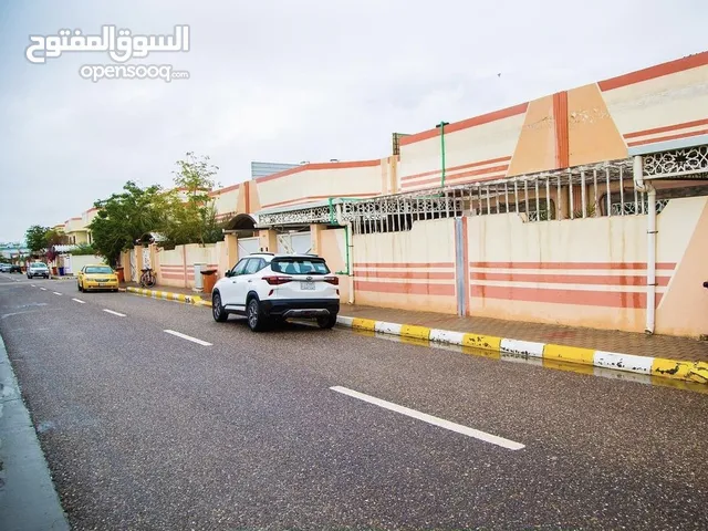 180 m2 5 Bedrooms Townhouse for Sale in Basra Al-Amal residential complex