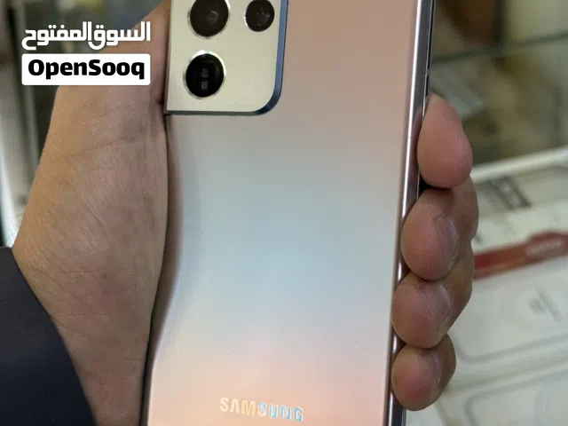 جميع أنواع الجوالات وجميع الاكسسوارات وبظمانه سته اشهر اي صنف