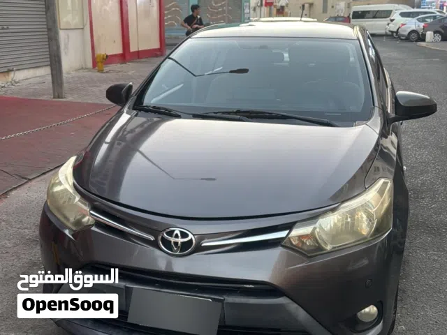 TOYOTA YARIS 2015