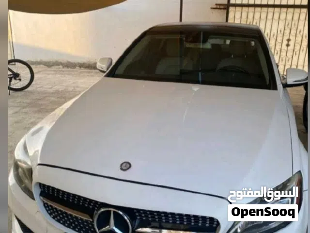 2016 مرسيدس بنز الفئة-C C 300