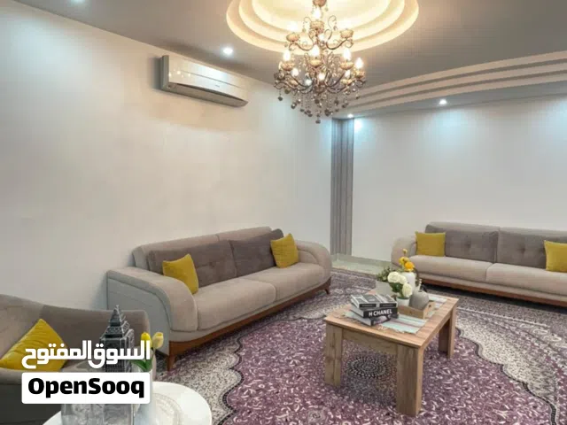 فيلا للايجار في مرتفعات العامرات الاولى