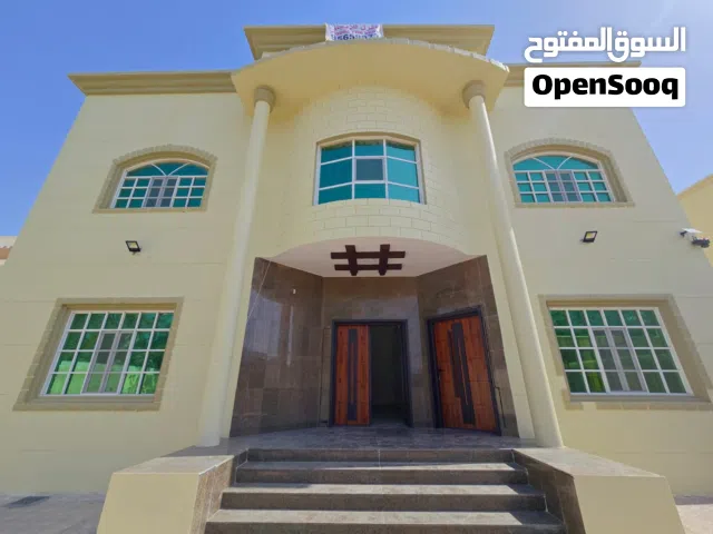 400 m2 More than 6 bedrooms Townhouse for Rent in Muscat Al Mawaleh