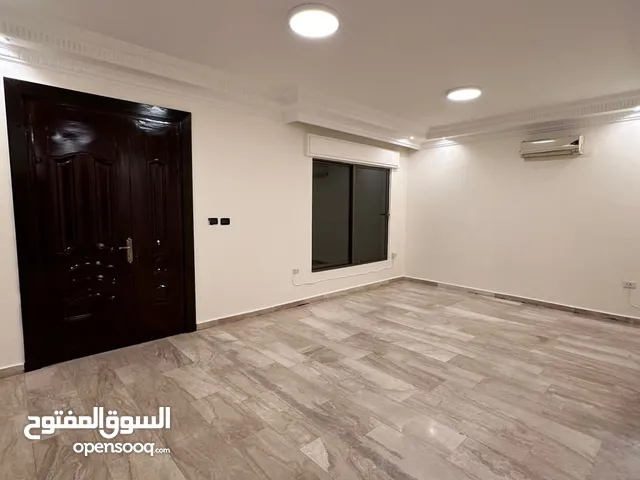 شقة #ارضيه ((فااارغه))مساحة مميزه للايجار في دير غبار #.. مع ترس و كراج خاص