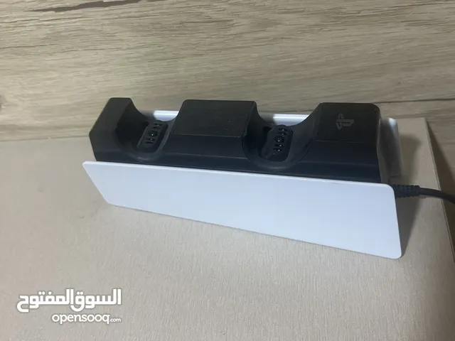 وصلة شحن لا بلايسيشن 5 لشحن يد عدد 2 او اقل و بسرعه لا تقل ع 1 كامله