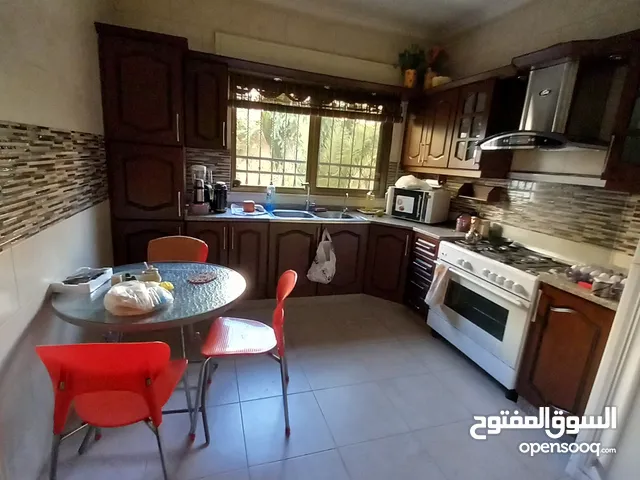 117 m2 3 Bedrooms Apartments for Sale in Amman Tla' Ali