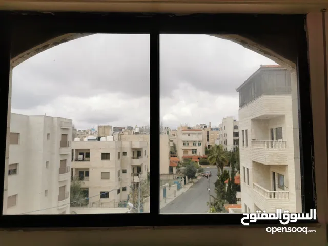 130 m2 3 Bedrooms Apartments for Rent in Amman Al Rawnaq
