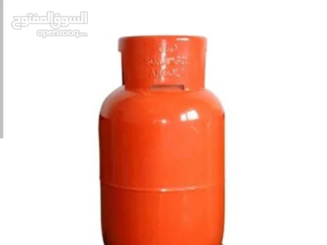 جرتين غاز فاضيين