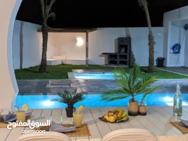 900m2 5 Bedrooms Villa for Rent in Casablanca Aïn Diab