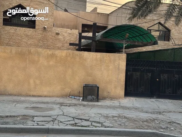 دار للبيع في المنصور حي المتنبي المساحه 217 متر