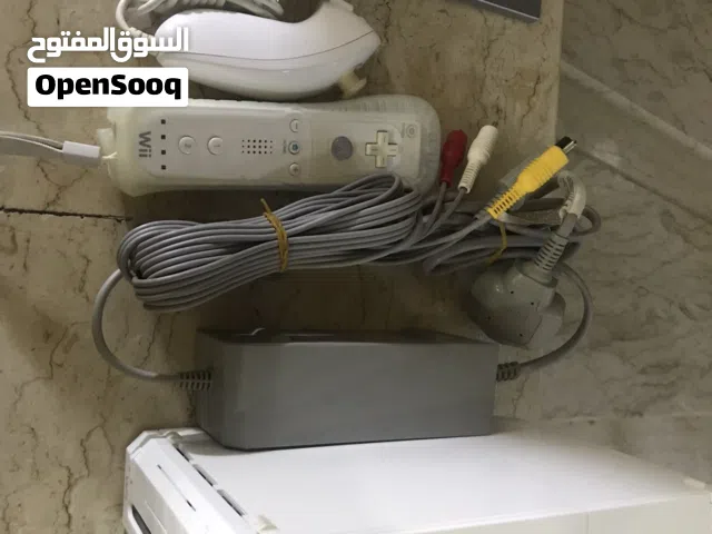 Nintendo Wii مع العاب اصليه