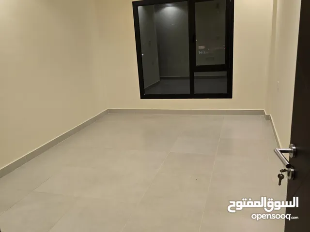 شقة اول ساكن للعائلات فقط جميع الجنسيات