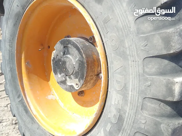 بنشر متنقل جميع انواع الشاحنات والمعدات الكبيره