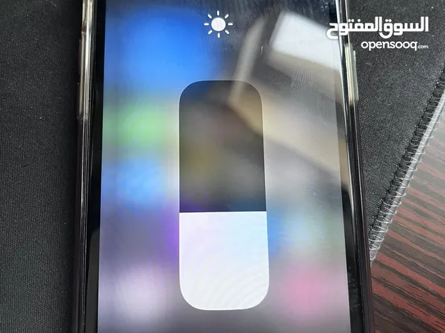 Apple iPhone 11 64 GB in Abu Dhabi