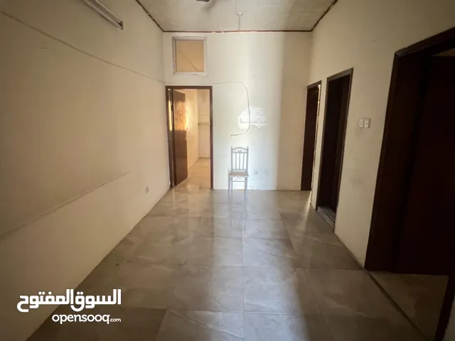 11 m2 3 Bedrooms Townhouse for Rent in Northern Governorate Khamis