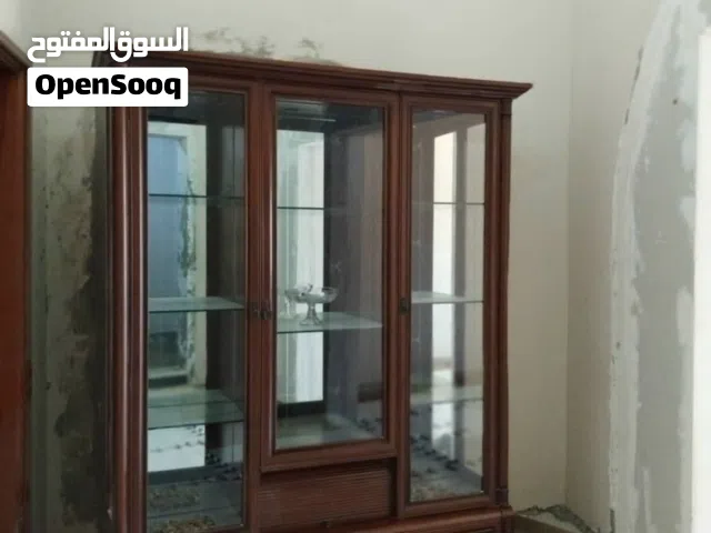 اثات للبيع