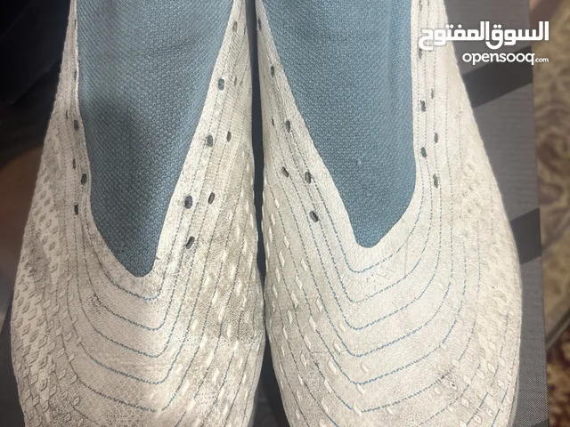شوز كره قدم اديداس اصلي 42 من I’m