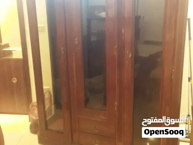 فضية حجم كبير للبيع