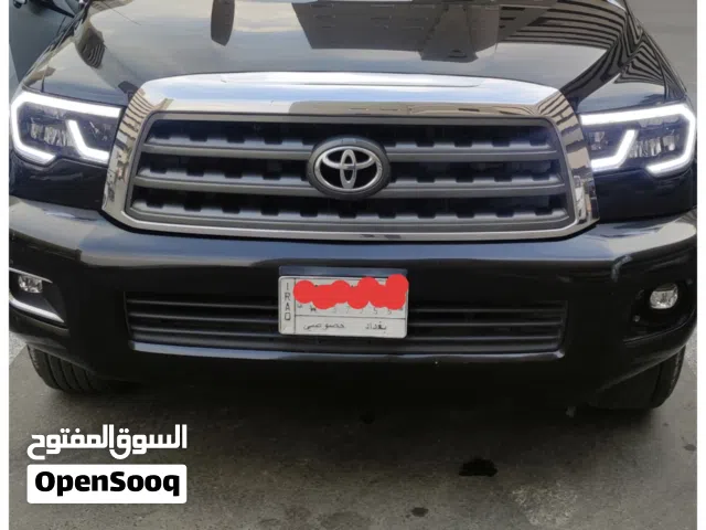 2013 تويوتا سيكويا SR 5