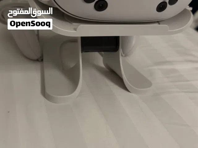 meta quest 3s.   Vr نظاره   Vr