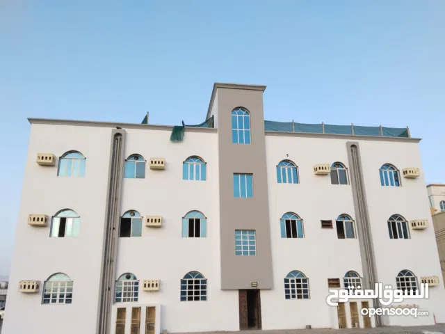 مبنى سكني للإيجار