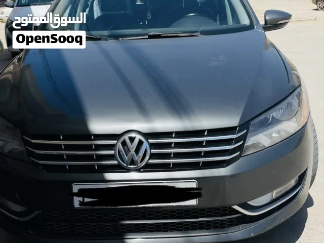 2013 فولكسفاغن باسات Standard