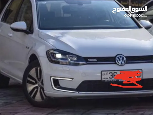 اي جولف موديل 2019 لون ابيض فل كامل بانوراما فحص كامل بحاله الوكاله