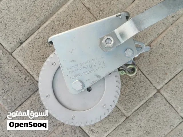 ونش يدوي يتحمل وزن 1600