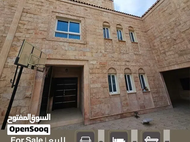 390 m2 5 Bedrooms Villa for Sale in Muharraq Arad