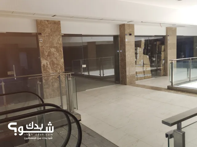 محل تجاري 45 متر في مول شام ط2 شارع الكلية الأهلية -قرب بنك القاهرة عمان- شارع ركب