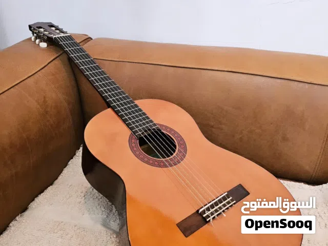 Yamaha CM40 Classical Guitar Full Size