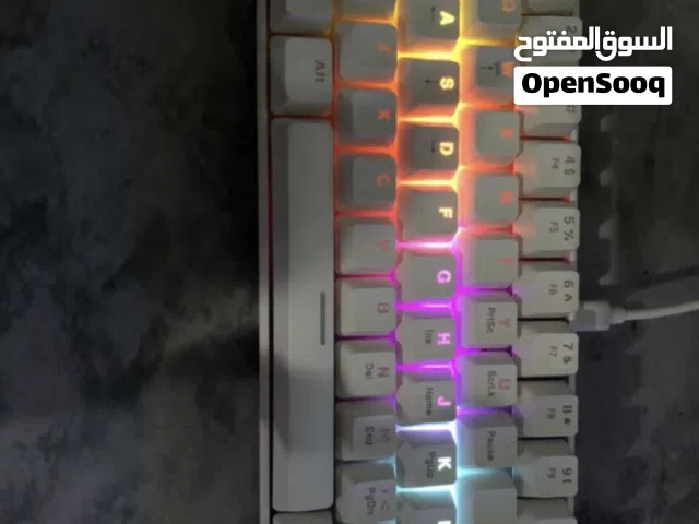 كيبورد ما عليه كلام فنان وشي ماوس اذا تريده تواصل معي