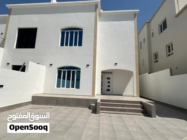 فيلا للايجار في الموالح الشمالية /villa for rent in mawaleh north