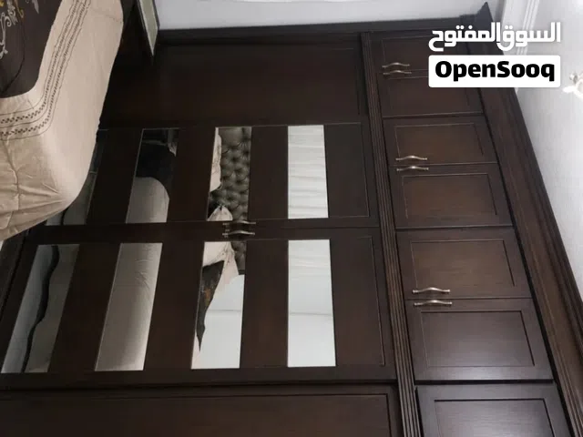 غرفة نوم كاملة مستعملة