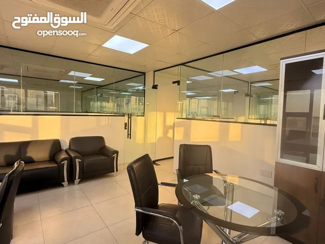 فرررررصة استثمارية، مكاتب مؤجرة للبيع - موقع مميز في بوشر شارع رئيسي (بالقرب من رمال بوشر ومول عمان)