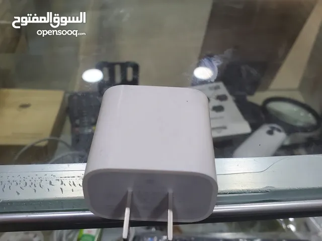 شاحن ايفون وكالة مستخدم نظيف جدا