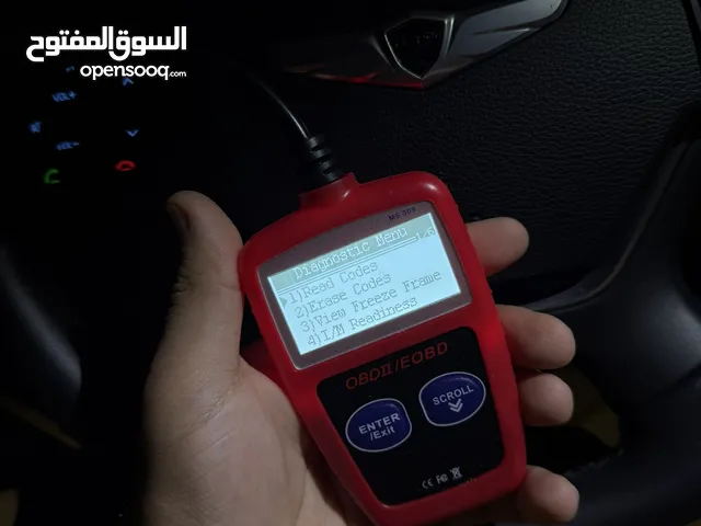 جهاز فحص كمبيوتر لمعظم السيارات
