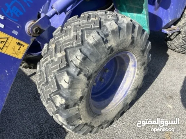 لودر كوماتسو 40 موديل 2007 مع كابين
