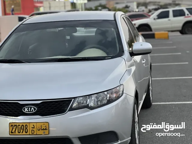 Used Kia Cerato in Al Dakhiliya