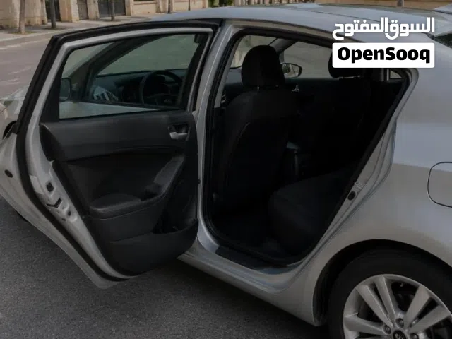 2016 كيا K3 Standard