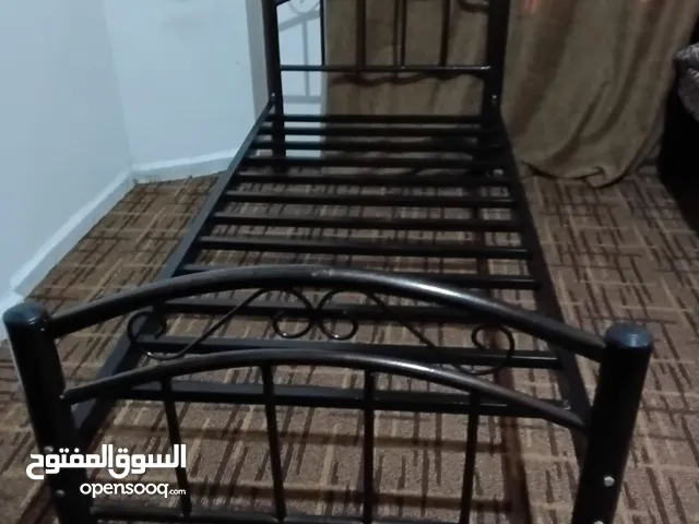 تخت حديد تفصيل ثقيل مفرد مستعمل نظيف