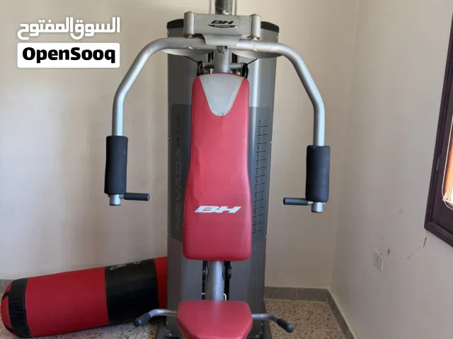 عدة رياضة كاملة سير ومحطة وكيس ملاكة ودمبلز