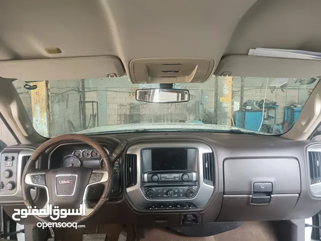 Used GMC Sierra in Al Riyadh
