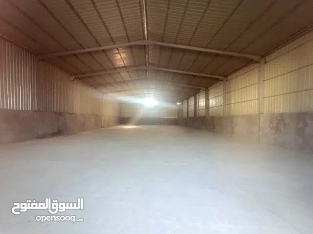مخزن للايجار طريق أبو الخصيب يصلح لكافة الأعمال التجارية للعدد و الأثاث و الكهربائية و الورش الصناعي