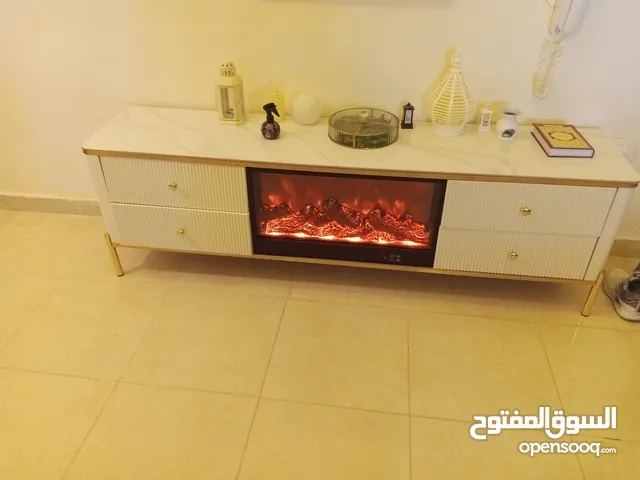 طقم كنب تفصيل+ طاوله وسط رخام ثقيل + طاوله فاير بليس + قطعين سجاده مخمل تركي سعر حرق الطاولات حديد
