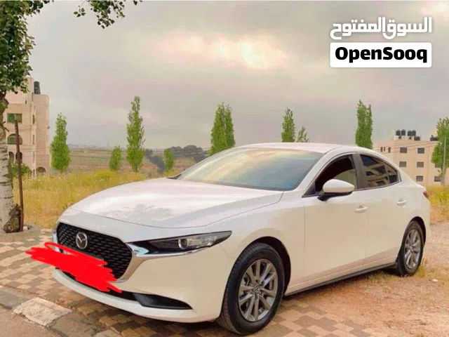 2023 مازدا 3 Standard