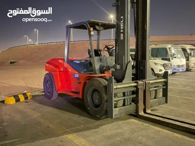 رافعه شوكيه 10 طن للايجار