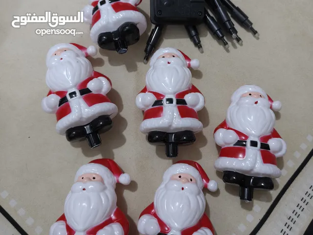 نشرة بابا نويل تعمل على الطاقة الشمسية