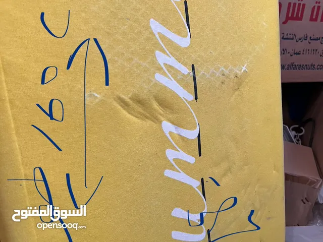 ماكنه خياطه سنجر مستعمله + طاولة كوي كبيره الحجم